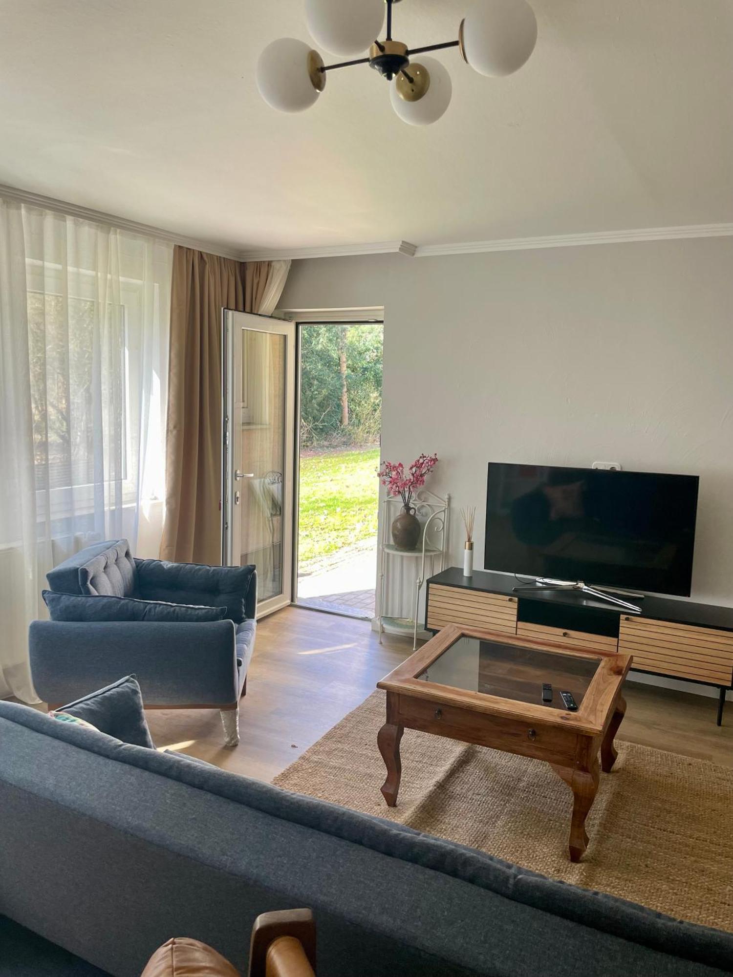 Apartment By The Park, For Bike Lovers Alsfeld Eksteriør bilde